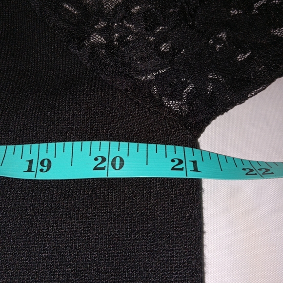 Red Black Short Sleeve Lightweight Sweater XL/1X - Picture 2 of 8